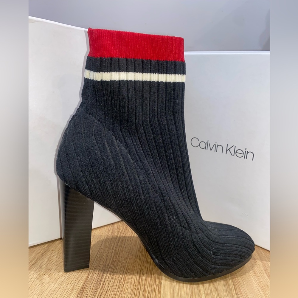 Calvin Klein Antoinette Ribbed Stretch Knit Sock Booties Style # 34E7724 Size 10